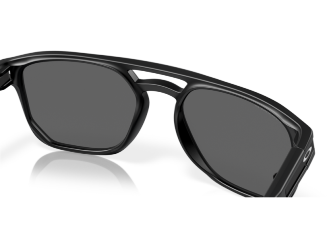 OAKLEY Latch Beta Matte Black Prizm Black Polarized