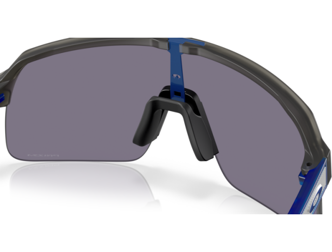 OAKLEY Sutro Lite Matte Grey Smoke Prizm Grey