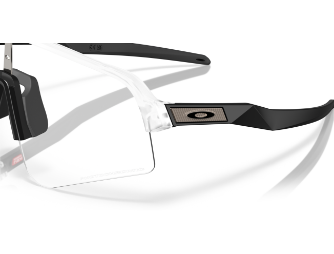 P&auml;ikeseprillid OAKLEY Sutro Lite Sweep Matte Clear Photochromic